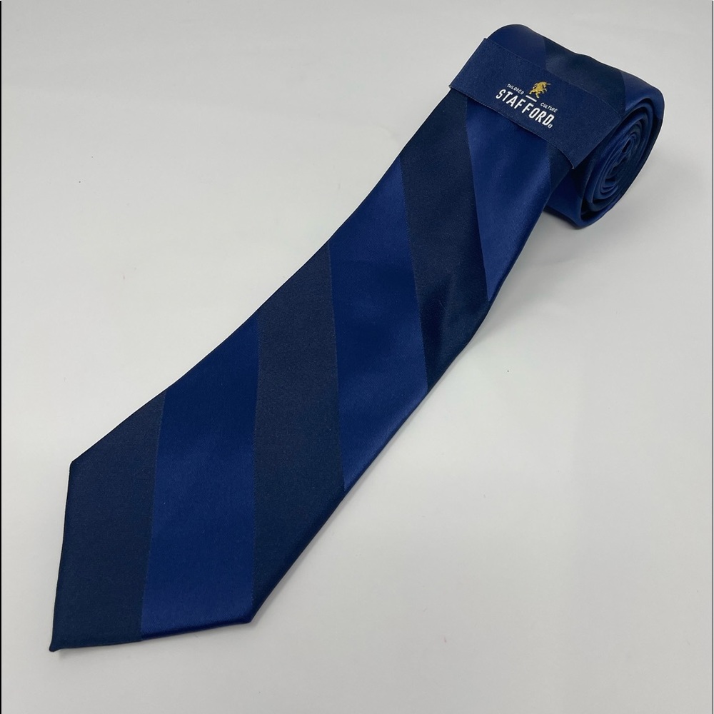 Stafford Tailored Culture Blue Polyester Tie. NWT